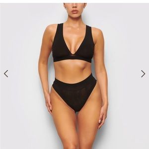 Skims summer mesh  mid waist thong